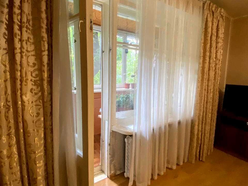 Квартира. Запорожье, Университетская пл. (Советская)