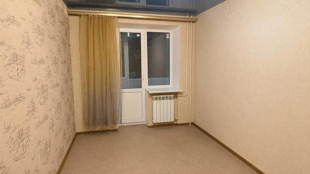 Продажа 3-х комн кв-ры в центре Днепра высотный дом