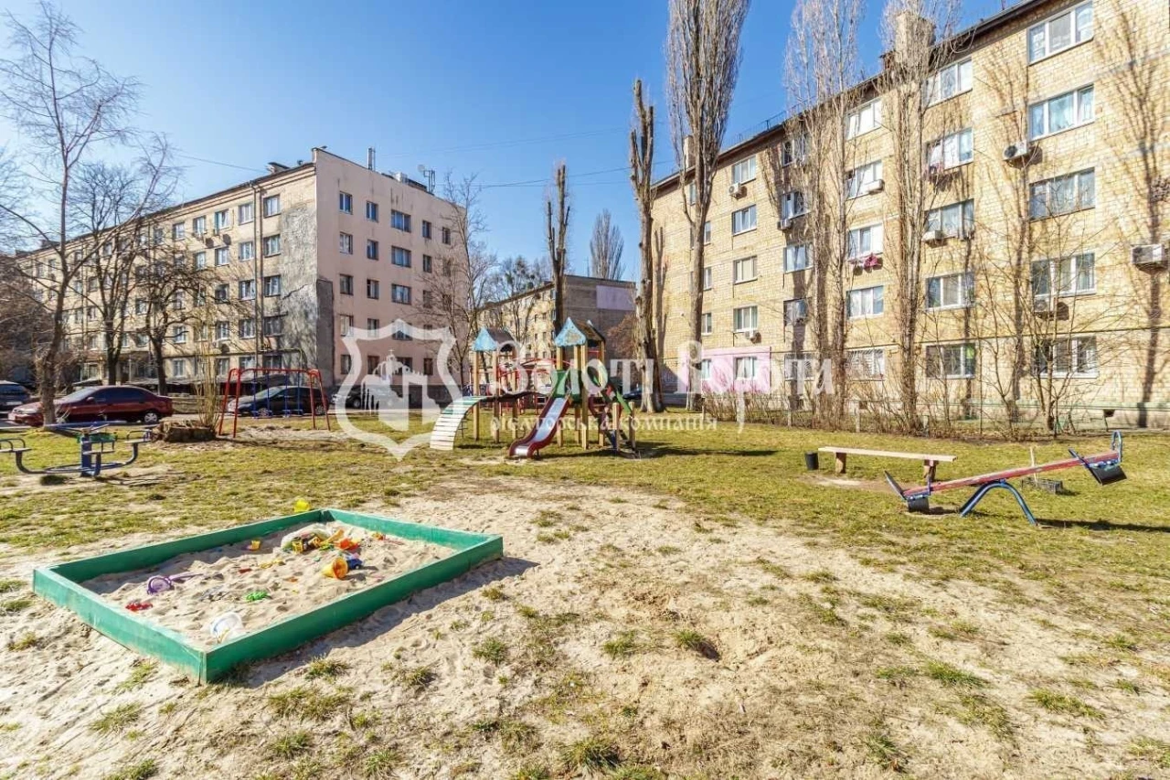 2-room apartment for sale 45.2 m², Akademika Tupoleva st.