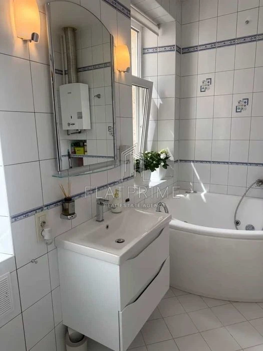 продаж квартири, Липки, Садова, Шовковична, вул.Інститутська