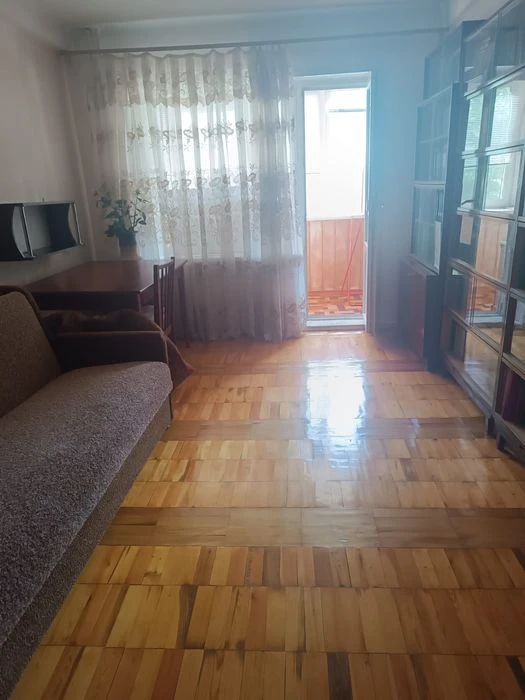 I am selling a 3-room apartment on the embankment of the Sheraton district.