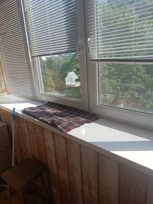 I am selling a 3-room apartment on the embankment of the Sheraton district.