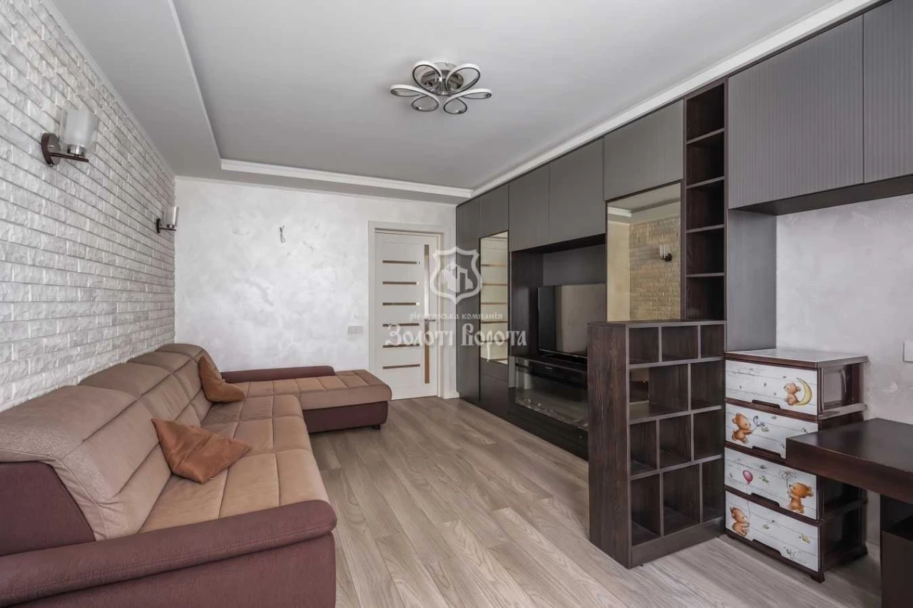 Sale of 2-room apartment 66.1 m², Mikhaila Donts street, Lom
