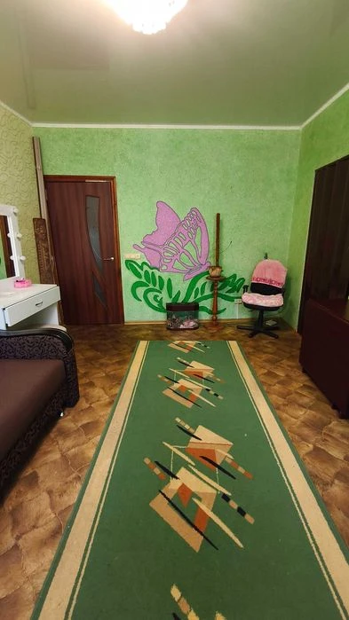 Exclusive! Two-bedroom apartment, 39 sq. m., for sale near Maselskogo metro station.