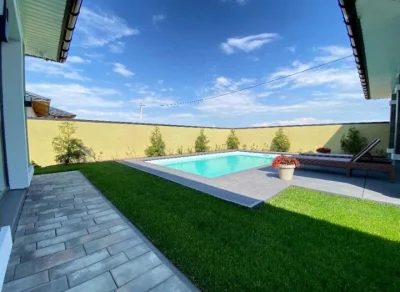 Sale of a 1-story house with a swimming pool in the Academic neighborhood