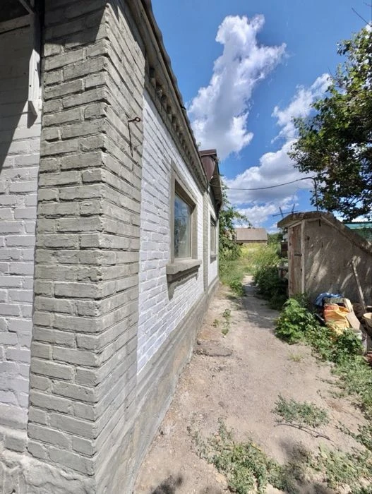 Cozy house for sale for $12,000