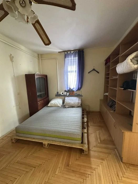 Продається просторий будинок для великої родини або двох сім