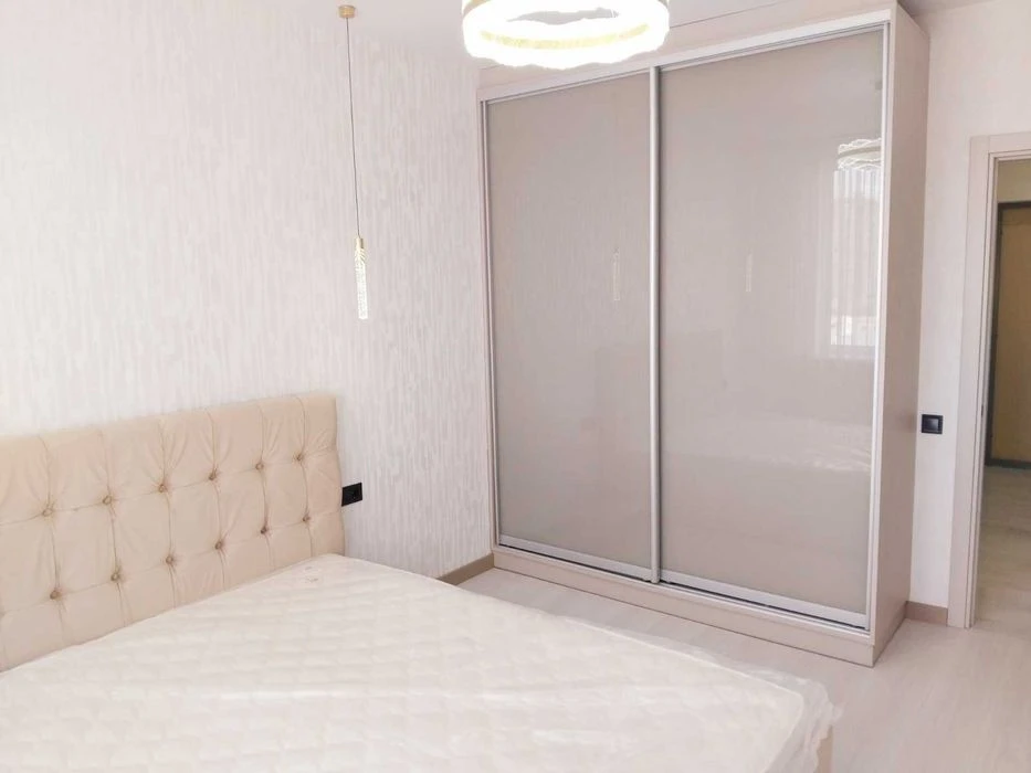 Продам 1-комнатную квартиру в новом ЖК Скай Сити,