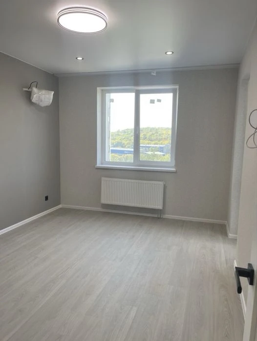 The best apartment in Gidropark is a Euro-double apartment, 41 sq m, near the Kyivskaya metro station.