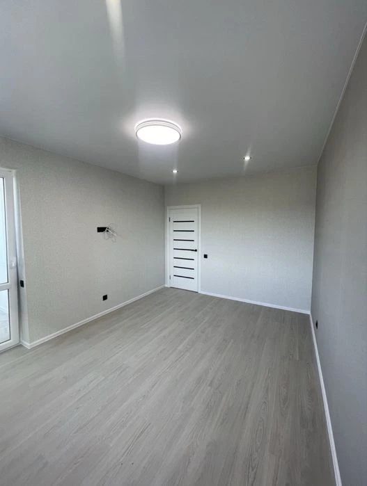 The best apartment in Gidropark is a Euro-double apartment, 41 sq m, near the Kyivskaya metro station.