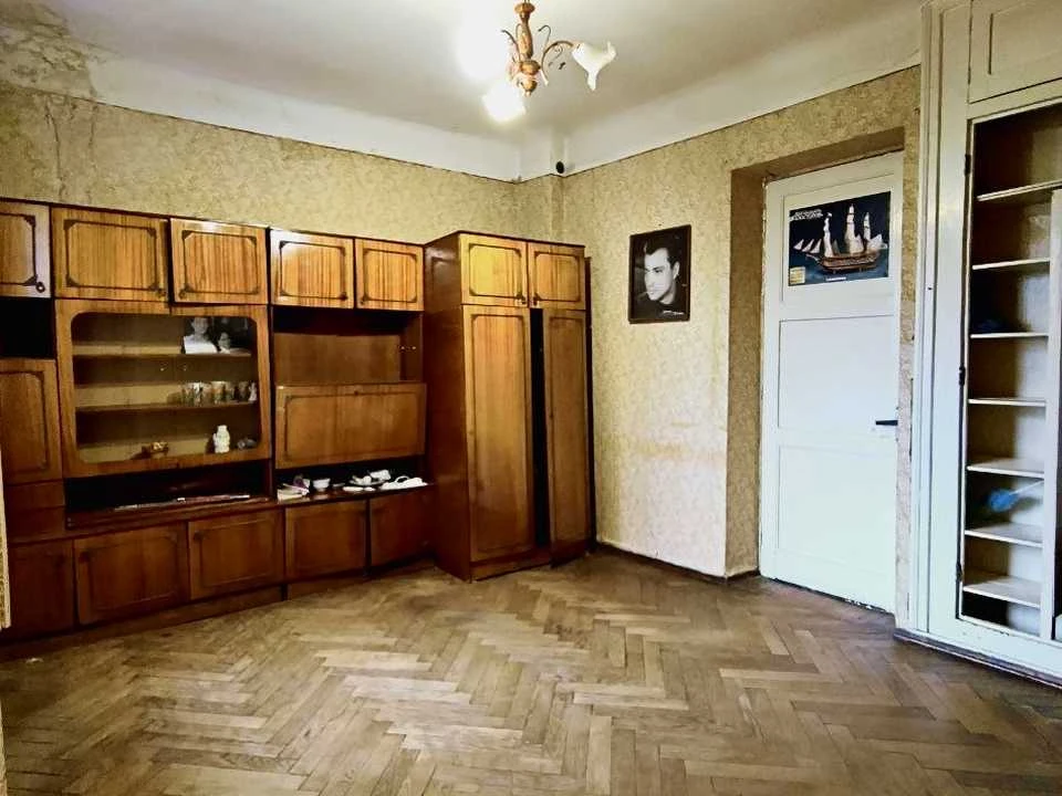 Apartment. Kharkiv, Nezalezhnosti ave. (Pravdy), 5 (p1-p8)