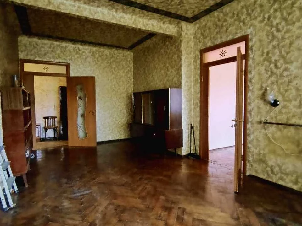 Apartment. Kharkiv, Nezalezhnosti ave. (Pravdy), 5 (p1-p8)