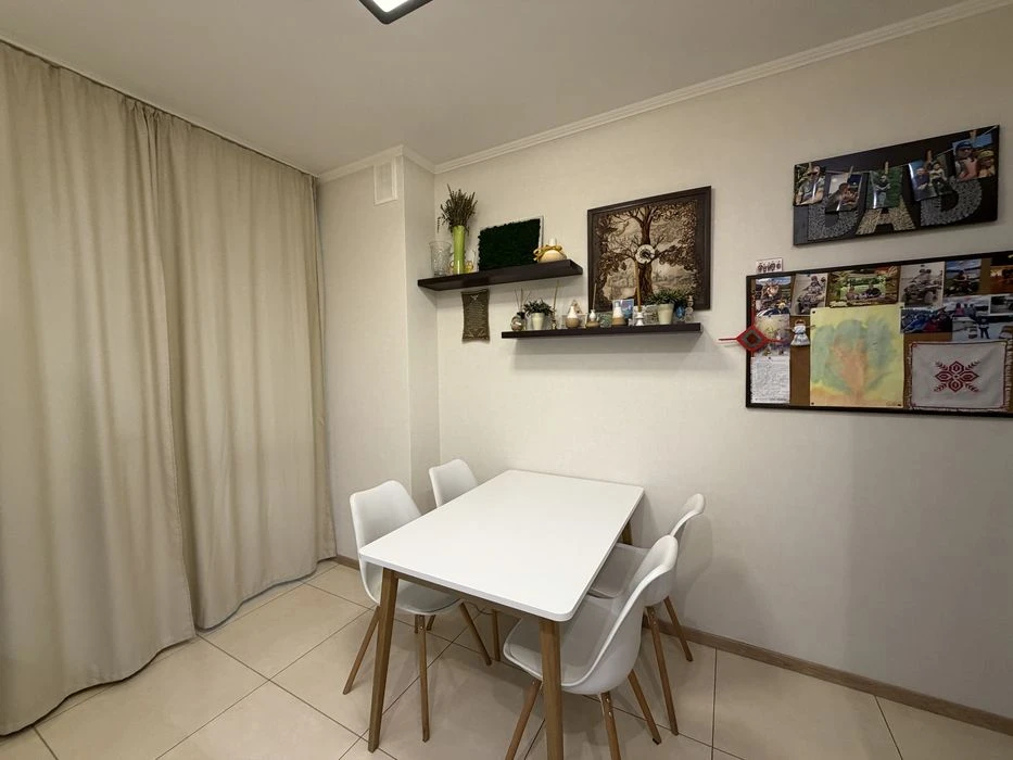 Sale of a spacious 2-room apartment in the residential complex "Crystal Springs"