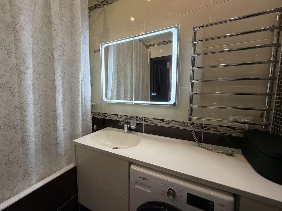 Sale of a spacious 2-room apartment in the residential complex "Crystal Springs"
