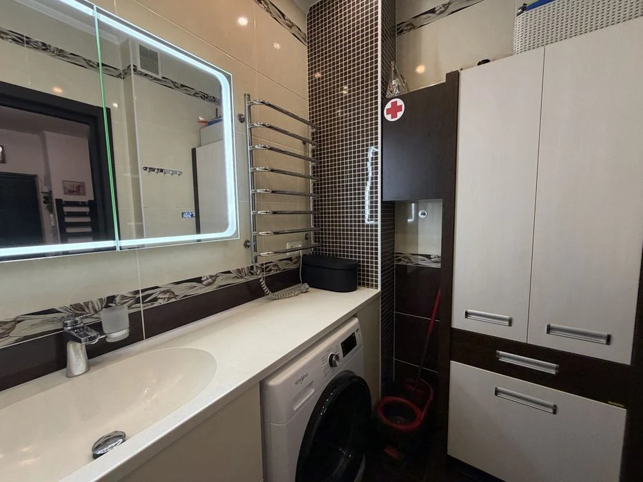 Sale of a spacious 2-room apartment in the residential complex "Crystal Springs"