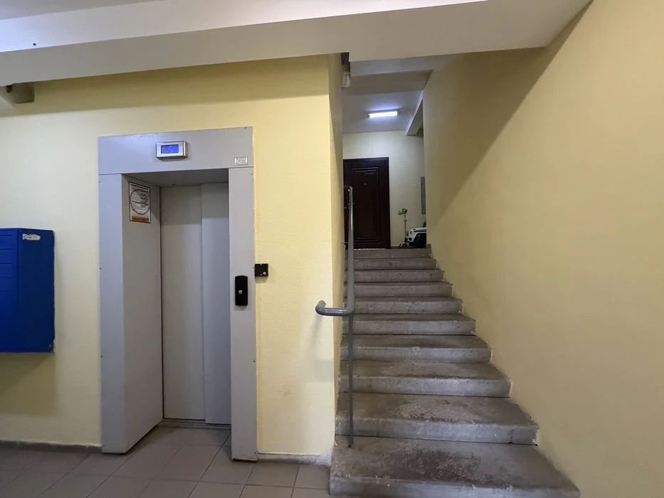 Sale of a spacious 2-room apartment in the residential complex "Crystal Springs"