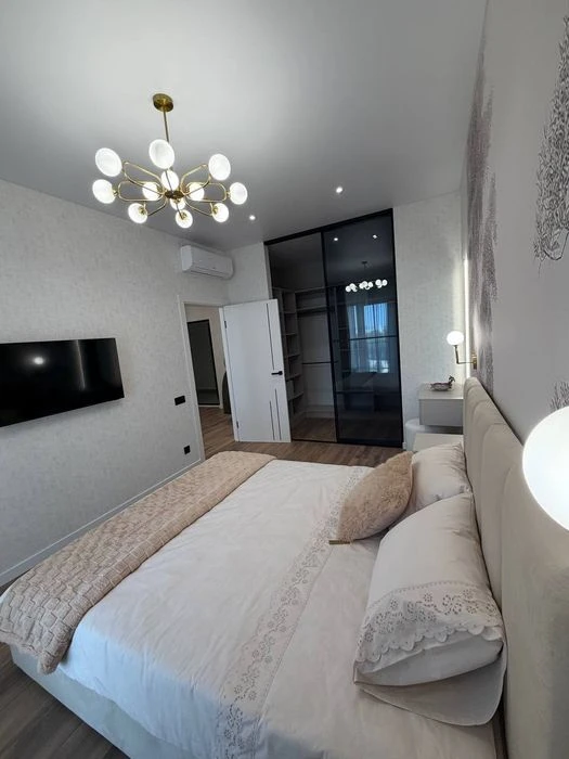Евротрешка с ремонтом, Кадор сити, Краснова, 60 Жемчужина. Б