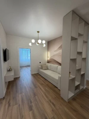 Евротрешка с ремонтом, Кадор сити, Краснова, 60 Жемчужина. Б