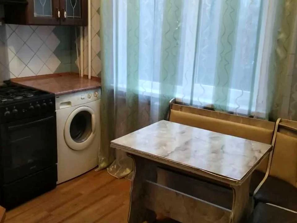 Apartment. Kharkiv, Aerokosmichny Ave. (Gagarina)