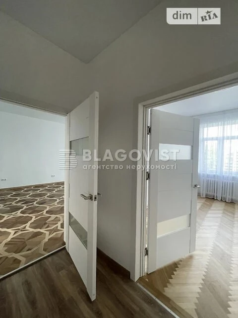 Sale of 3-room apartment 85.7 sq. m. on Bulvarno-Kudryavska 3 st.