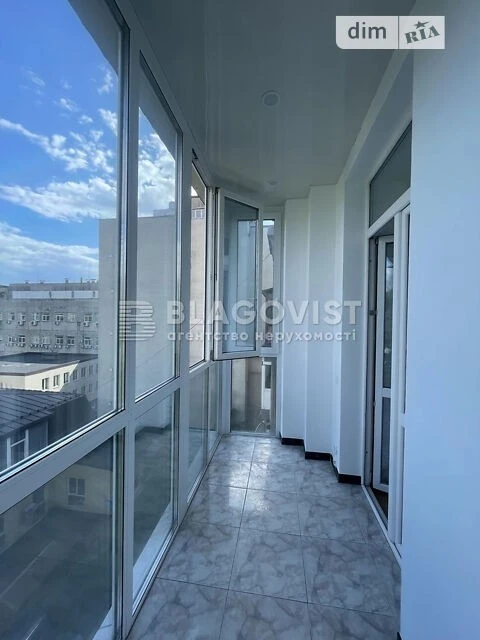 Sale of 3-room apartment 85.7 sq. m. on Bulvarno-Kudryavska 3 st.