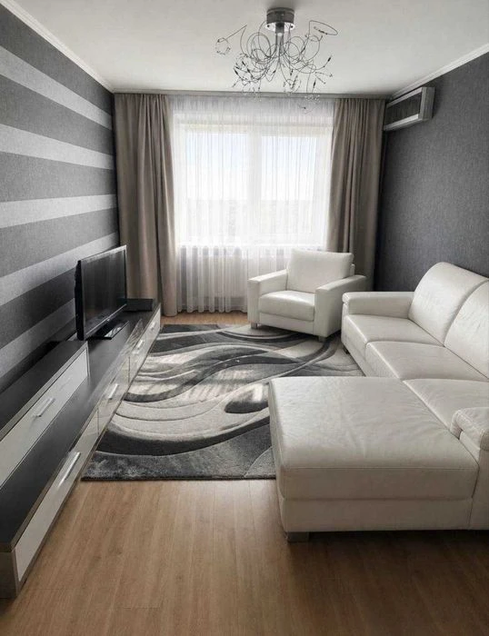 2-room apartment for sale in the central part of the city with renovation, with