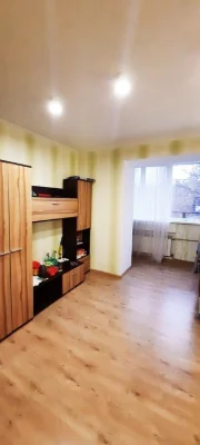 Продам 3к. на Рабочей, кирпичн.  дом, 2/14, автономка.