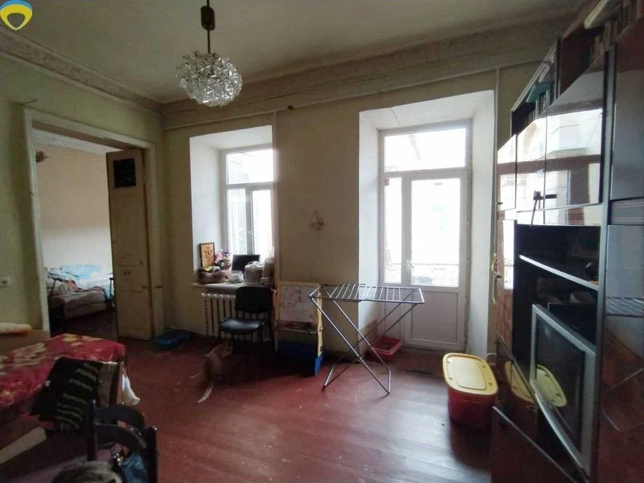 Продам 2 комнаты в Центре на Асташкина