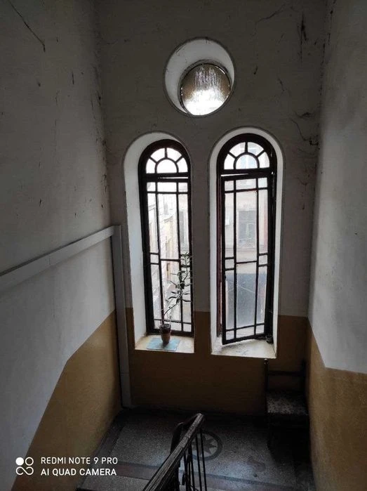 Продам 2 комнаты в Центре на Асташкина
