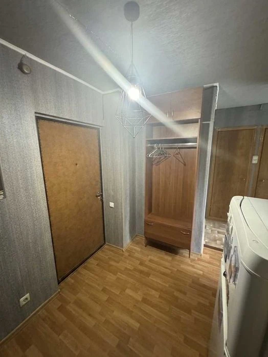 Two-room apartment for sale in Pavlovo Pole, 5 minutes from the metro.