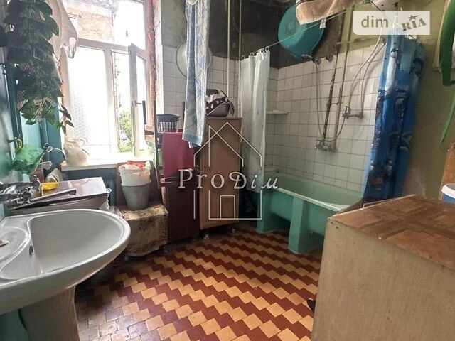 Room for sale 19.2 sq. m. on Vsevolod Petriv 12 street • ID