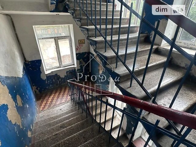 Room for sale 19.2 sq. m. on Vsevolod Petriv 12 street • ID