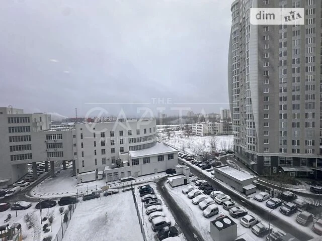 Sale of 2-room apartment 39 sq. m on Volodymyr Ivasyuk Ave. 2D