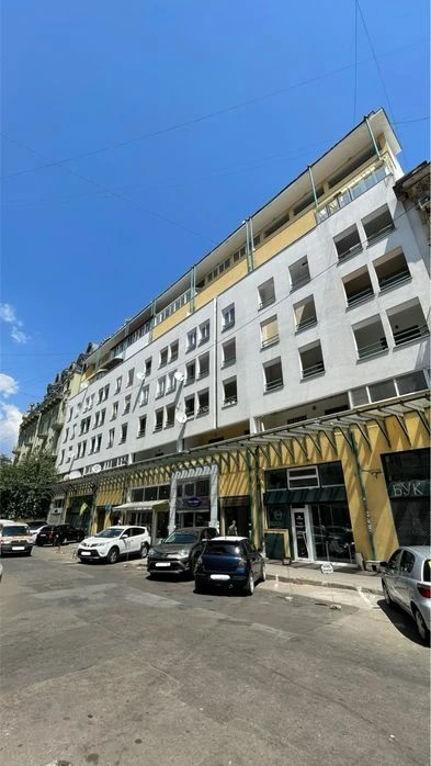 Продам 2х ком квартиру в центре! Вице-Адмирала Жукова. Дериб