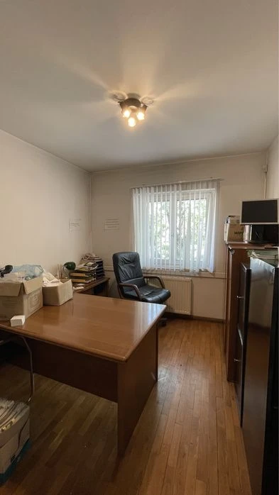 Продам 2х ком квартиру в центре! Вице-Адмирала Жукова. Дериб