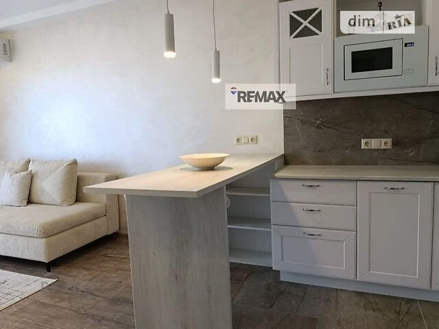 Sale of 1-room apartment 41 sq. m on Mykhaylo Maksimovicha street • ID