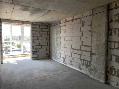 Продаж 1 к квартири 78 м.кв. на вул. Костянтина Василенка 45