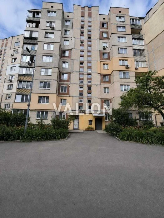 Продаж 3-кімнатної квартири 72,5 м2, Газ, Свободи 17Б Поділь