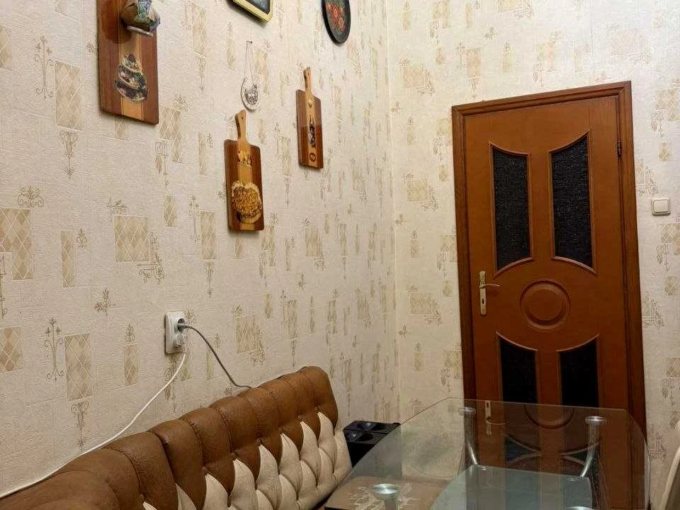 Apartment. Kyiv, Spasskaya St.
