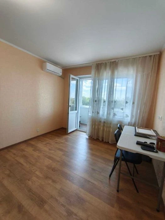 Продажа 1 комн. квартиры в Южном мкрн г. Запорожье