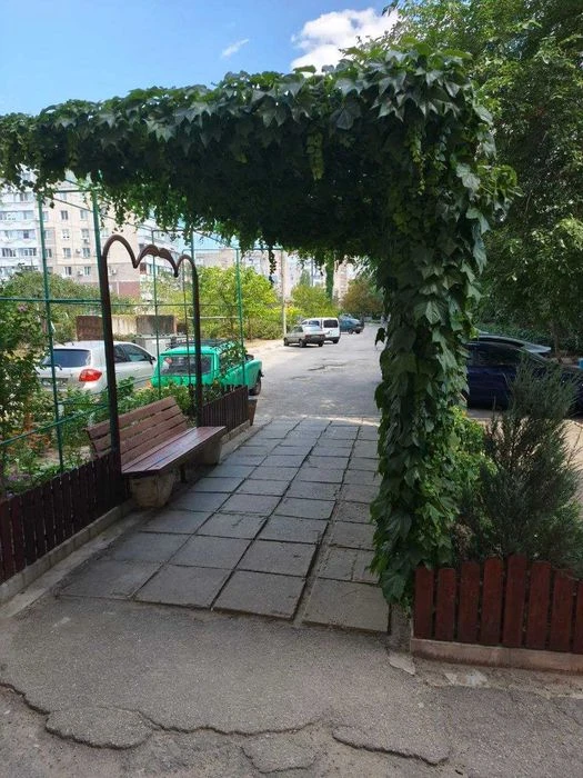 Продажа 1 комн. квартиры в Южном мкрн г. Запорожье