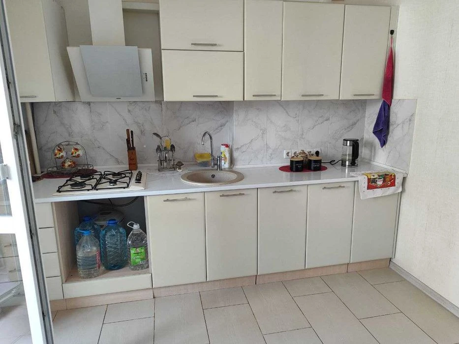 Продам 1-ю кв новострой с газом в Харькове! (404891)