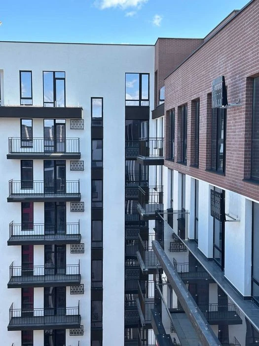 Продажа 1к квартира в центре города, можно делать ремонт благо.