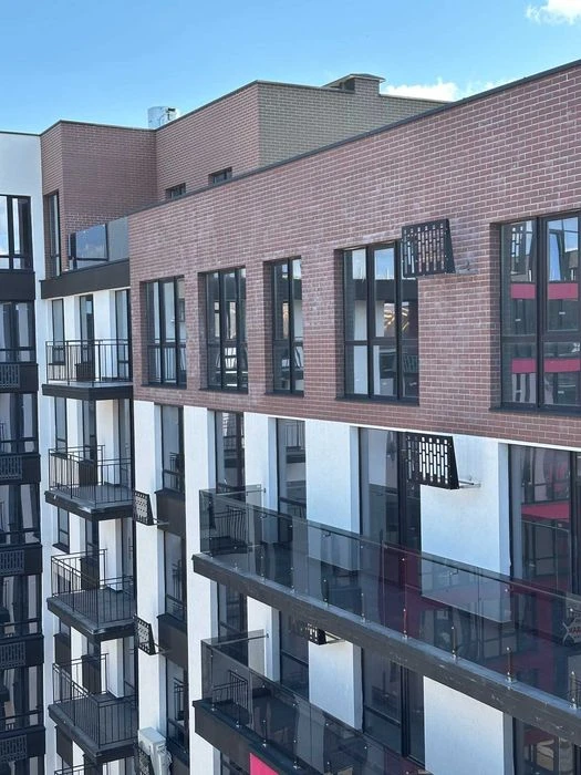 Продажа 1к квартира в центре города, можно делать ремонт благо.