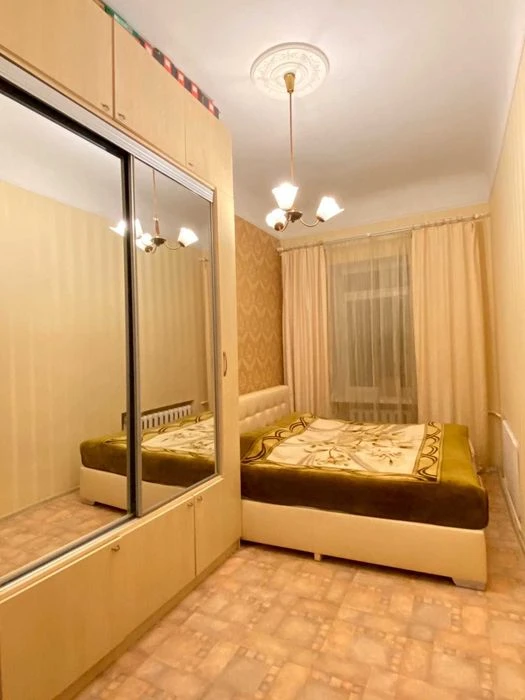 4k with renovation for sale in the Center, a certificate is possible