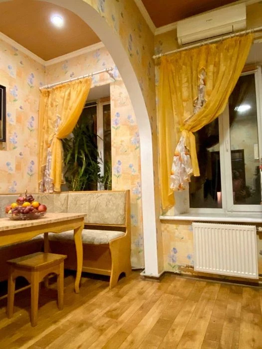 4k with renovation for sale in the Center, a certificate is possible