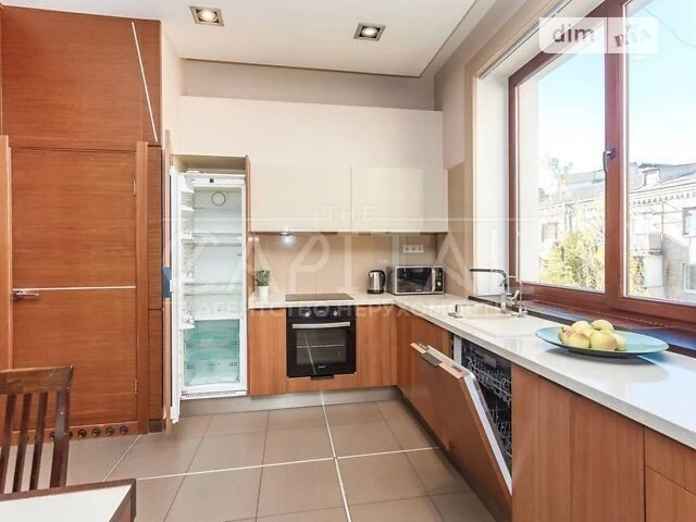 Sale of 5-room apartment 215 sq. m on Klinichna Street 28 • ID 347194