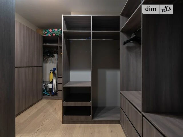 Продажа 2к квартиры 92 кв. м по просп. Голосеевский 60 • ID