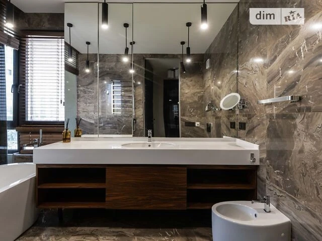 Продажа 2к квартиры 92 кв. м по просп. Голосеевский 60 • ID