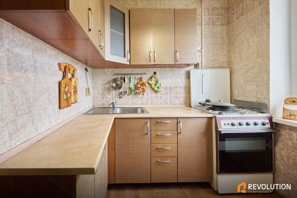 No commission. 4-room apartment for sale 84.5m2, Georgiy Gonga Ave.